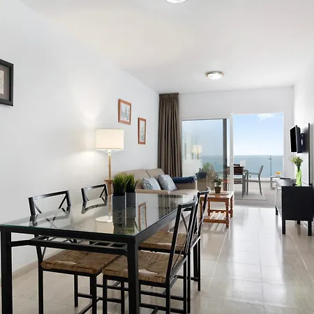 Callao 8 Apartment *